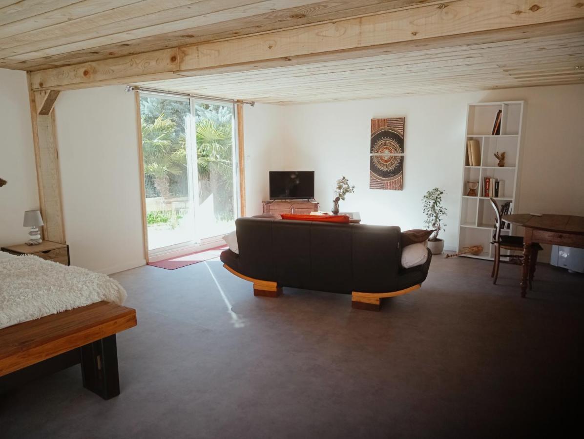 La Canette De Phil - Chambre D'Hotes, Independante - Vue Sur Piscine Samatan Dış mekan fotoğraf